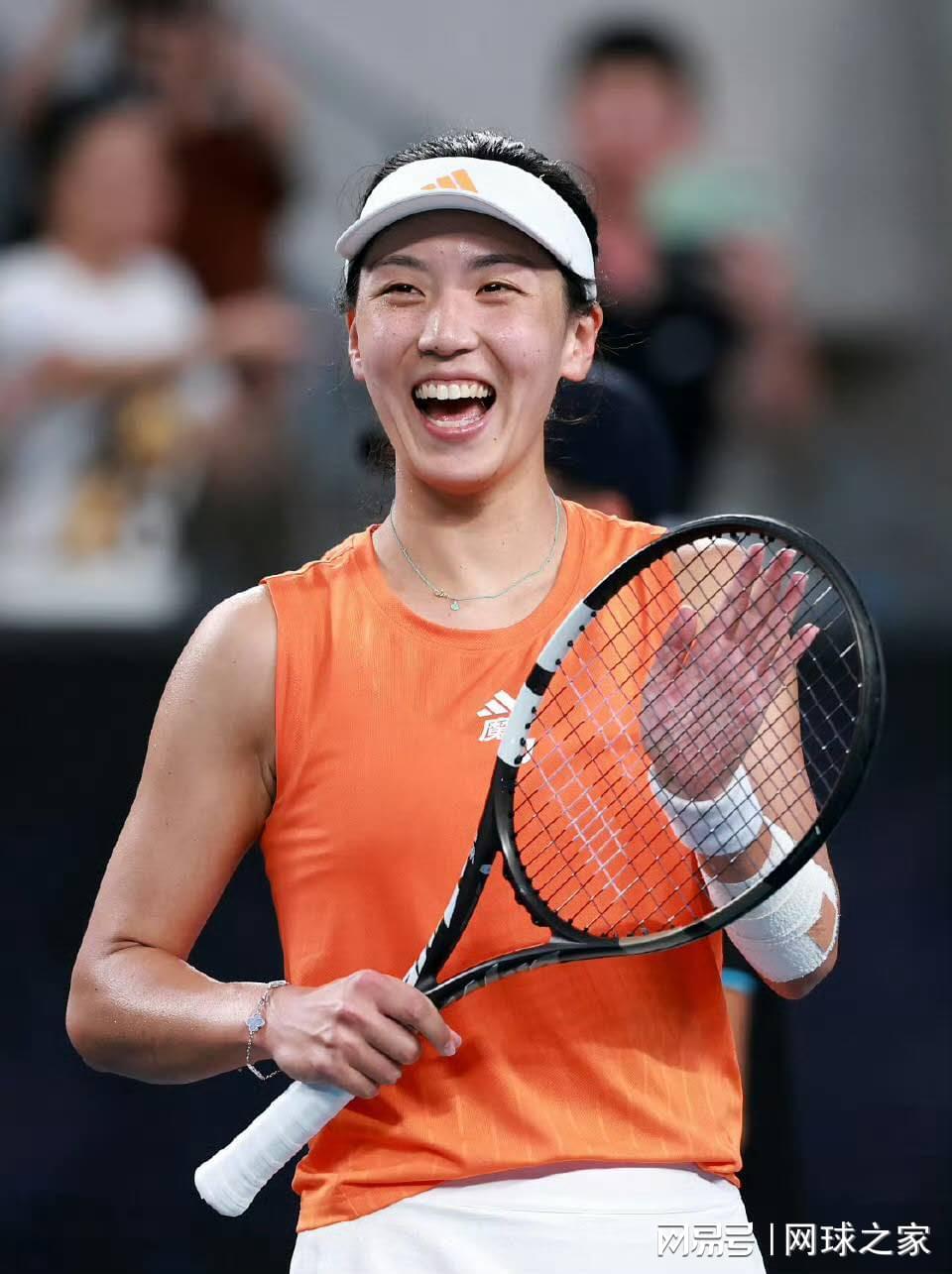 开云体育-澳网单打十六强决出：王欣瑜创纪录，梅总鏖战小钱！